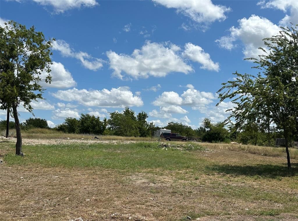 Property Photo:  4618 Aberdeen Drive  TX 76035 