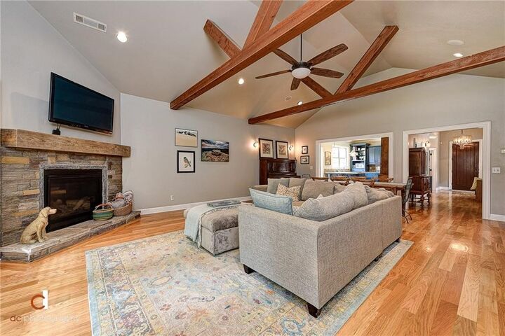 Property Photo: 1602 NE Greenbrier Road AR 72712