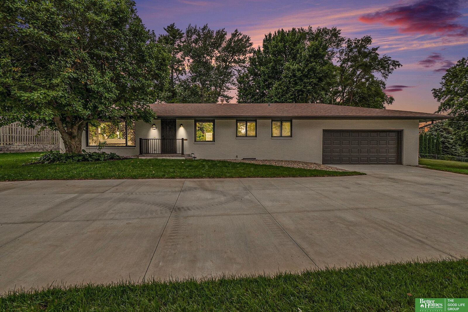 Property Photo:  1216 S 108th Street  NE 68144 