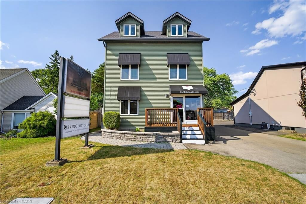 Property Photo:  233 Garrison Road  ON L2A 1M8 