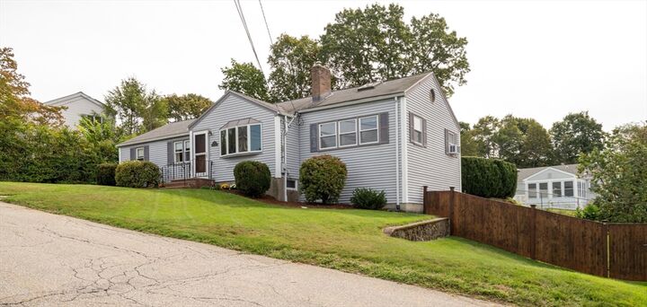 Property Photo:  19 Day Circle  MA 01801 