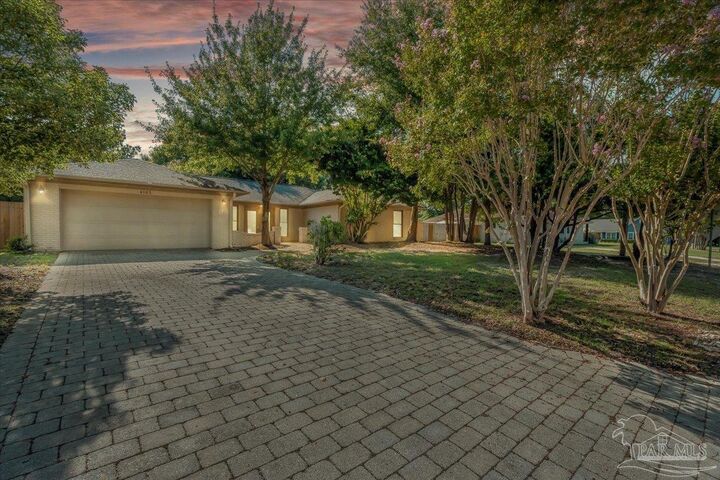 Property Photo:  4165 Monteigne Dr  FL 32504 