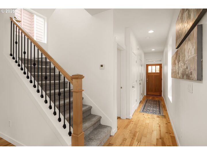 Property Photo: 9607 N Pier Park Pl OR 97203