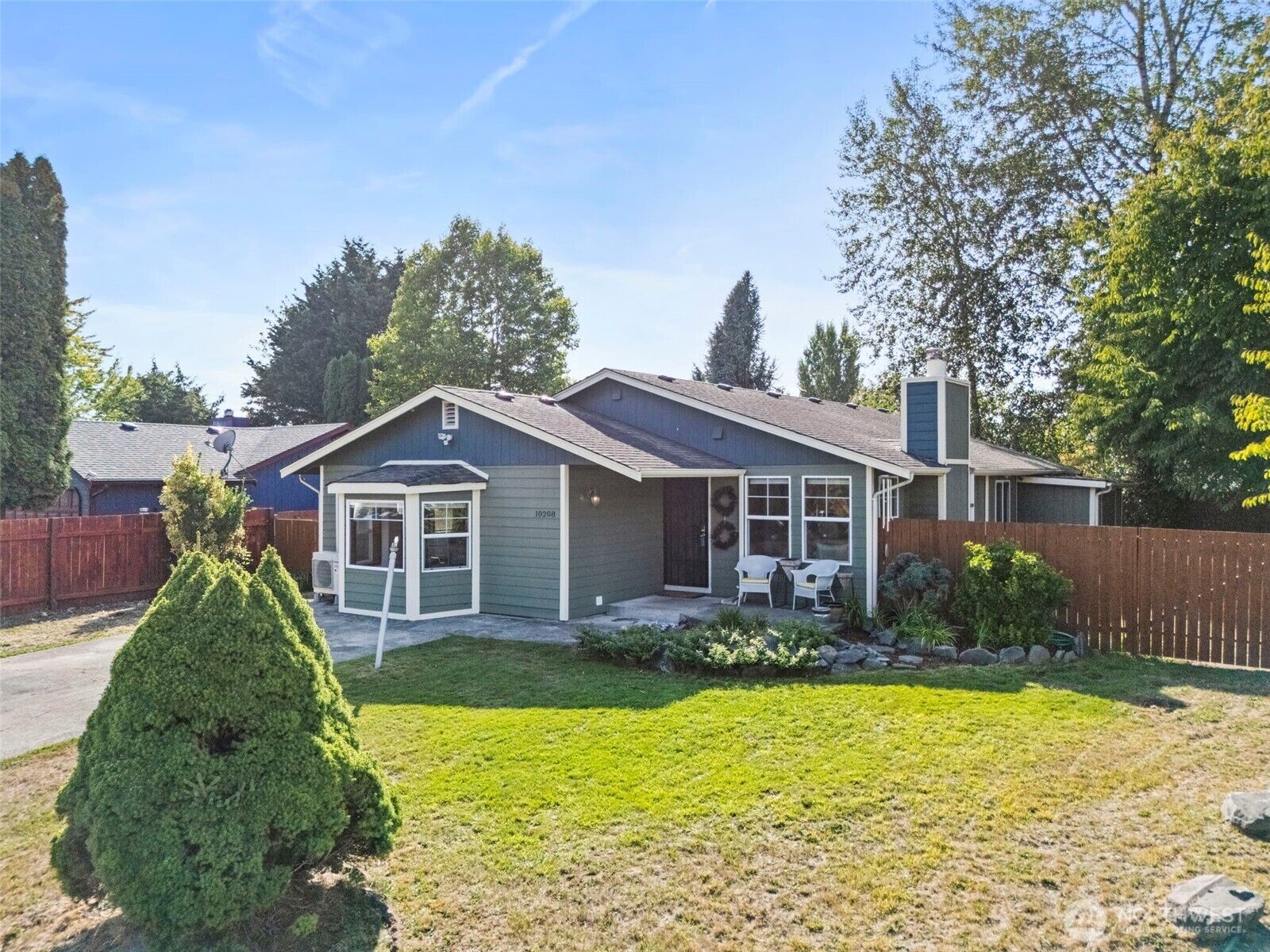 Property Photo:  10208  D Street E  WA 98445 