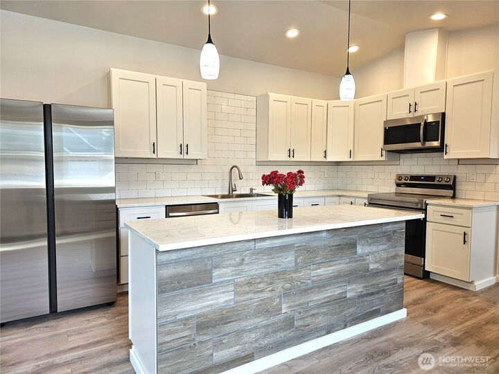 Property Photo: 302 W Martin Place WA 98541
