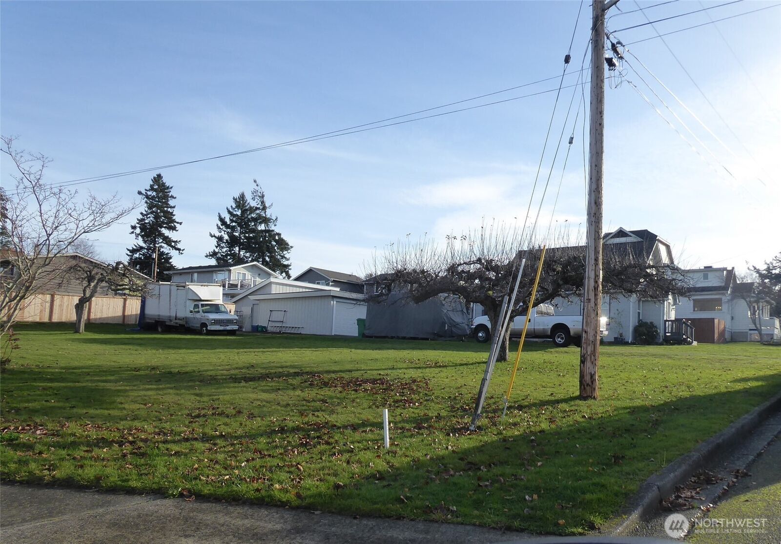 Property Photo: 3911 R Avenue WA 98221