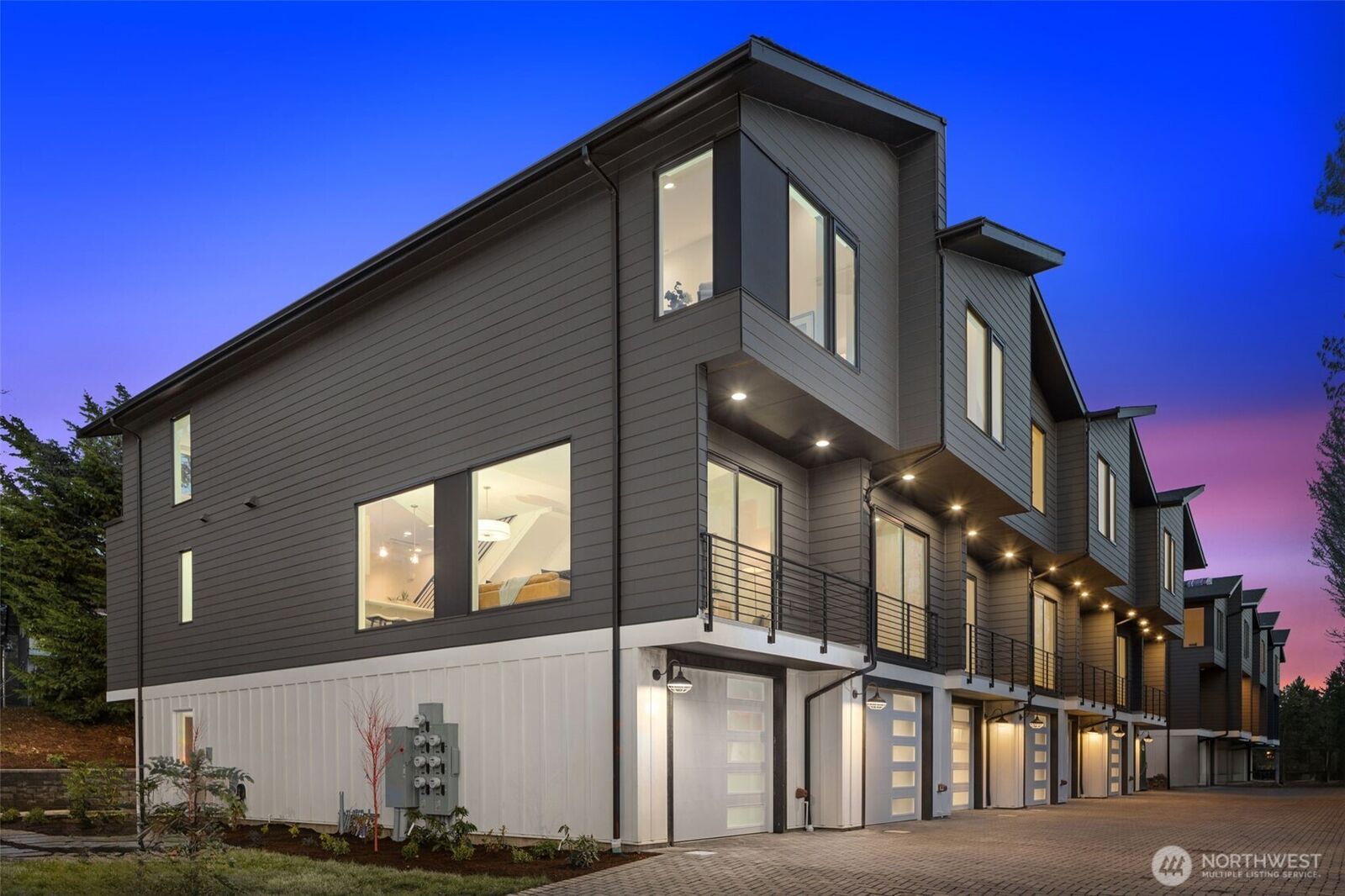 Property Photo: 12701 NE 144th St #G WA 98034