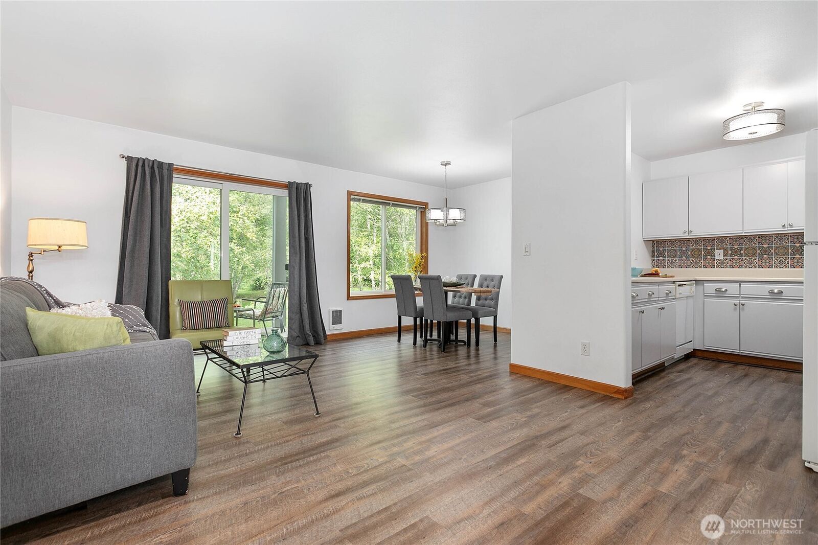 Property Photo:  4247  Wintergreen Lane 106  WA 98226 