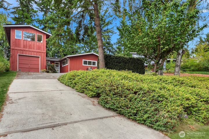 Property Photo:  2020 NE 102nd Street  WA 98125 