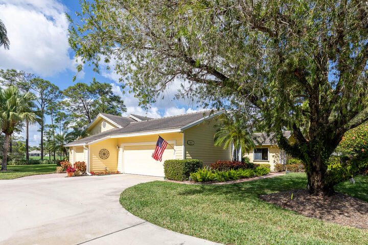 Property Photo:  12823 NW Cinnamon Way  FL 34990 