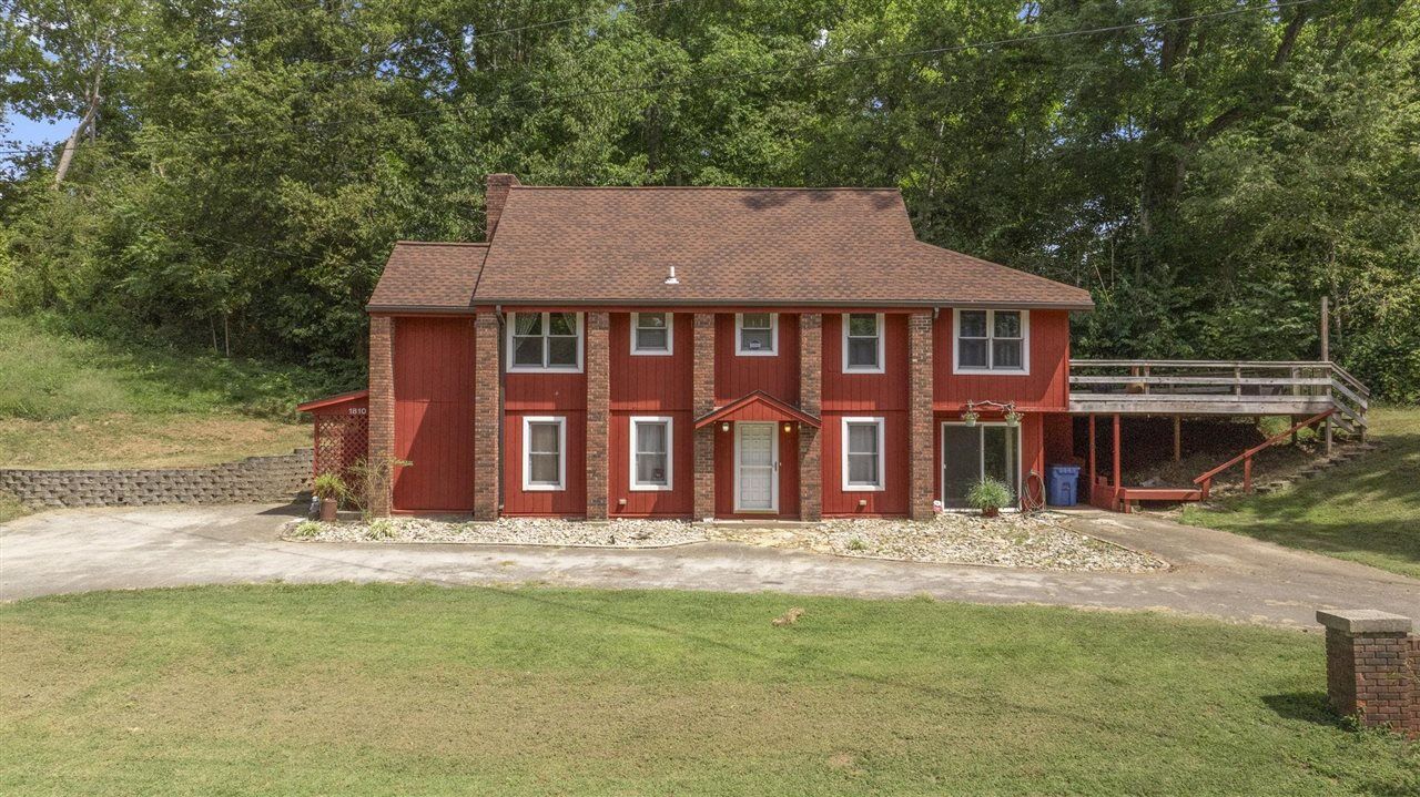 Property Photo:  1810 Old Munfordville Road  KY 42141 