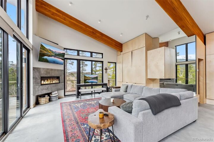 Property Photo:  1009 American Way  CO 80424 