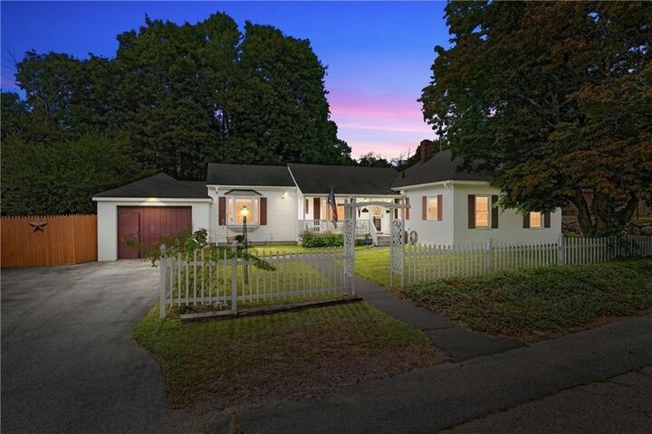 229 Linden Avenue  Woonsocket RI 02895 photo