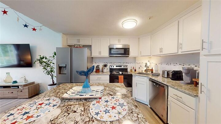 Property Photo:  201 Woodlawn Avenue 304  RI 02904 