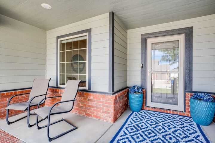 Property Photo: 1017 S Rue St KS 67207