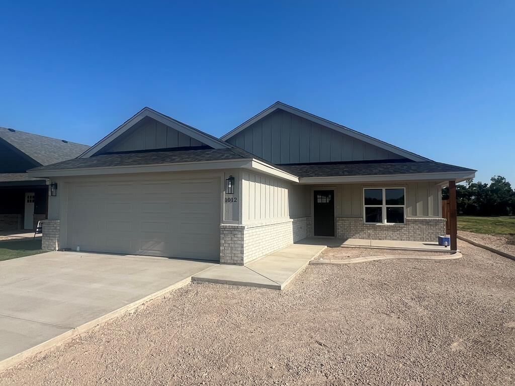Property Photo:  1008 Claborne Court  TX 76905 