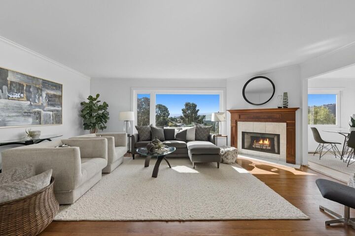 Property Photo: 46 Arch Lane CA 94070