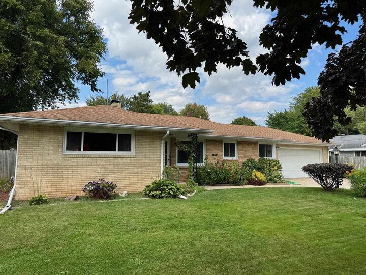Property Photo: 1337 Sherman Avenue WI 53545