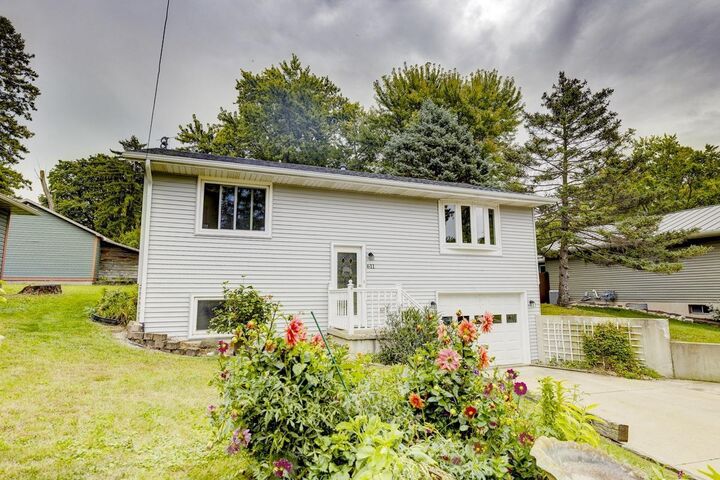 611 Blaine Street  Edgerton WI 53534 photo