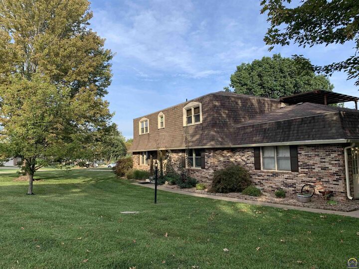 3342 SW Friar Rd  Topeka KS 66614 photo