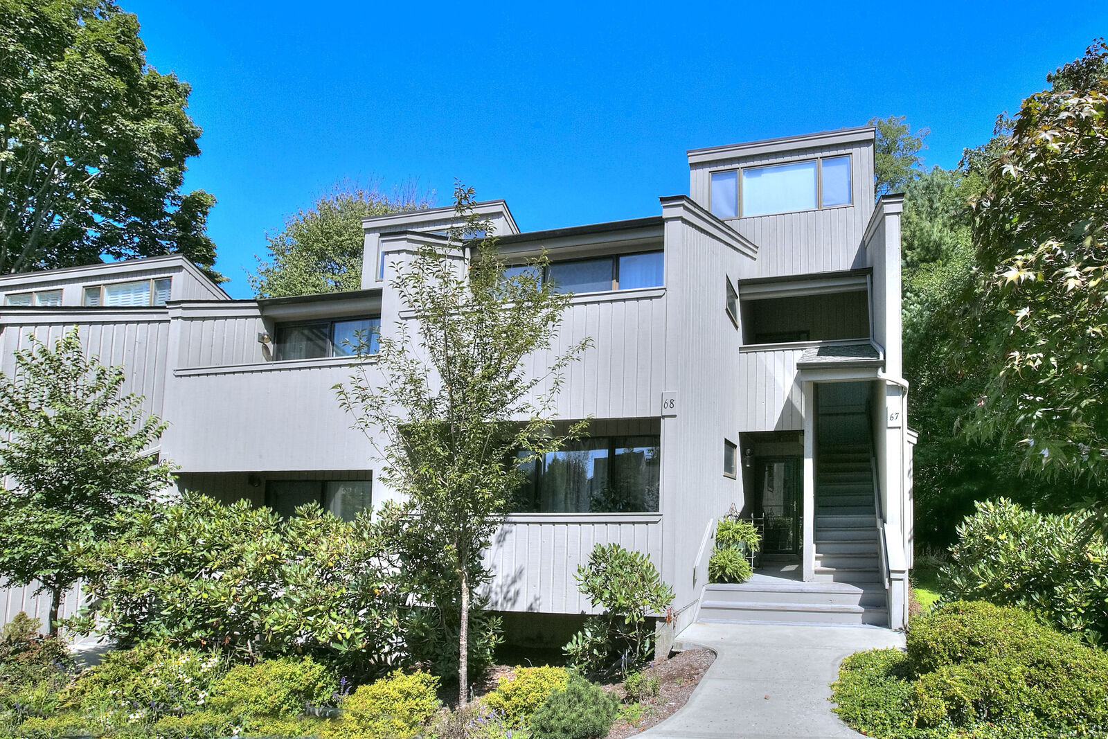 Property Photo:  67 Whitney Glen 67  CT 06880 