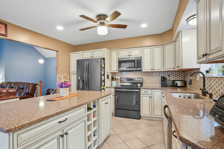 Property Photo: 110 Quarry Road CT 06460
