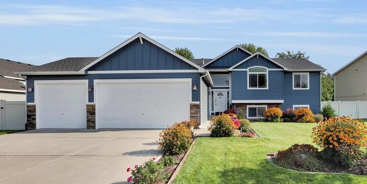 421 E Parker Dr  Colbert WA 99005 photo
