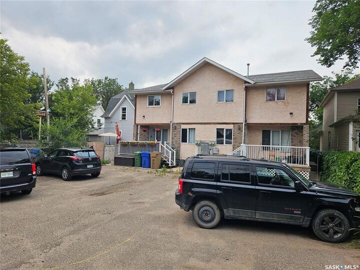 Property Photo:  1861 Retallack Street  SK S4T 2J8 