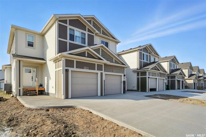 516 Myles Heidt Manor  Saskatoon SK S7W 0Z4 photo