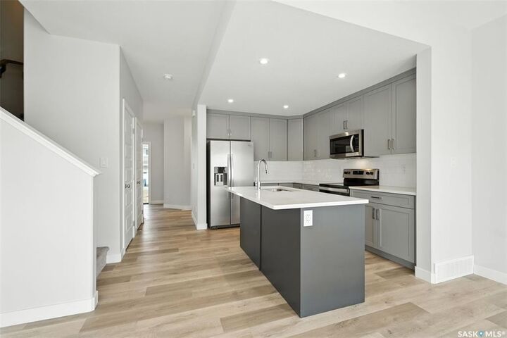 Property Photo:  514 Myles Heidt Manor  SK S7W 0Z4 