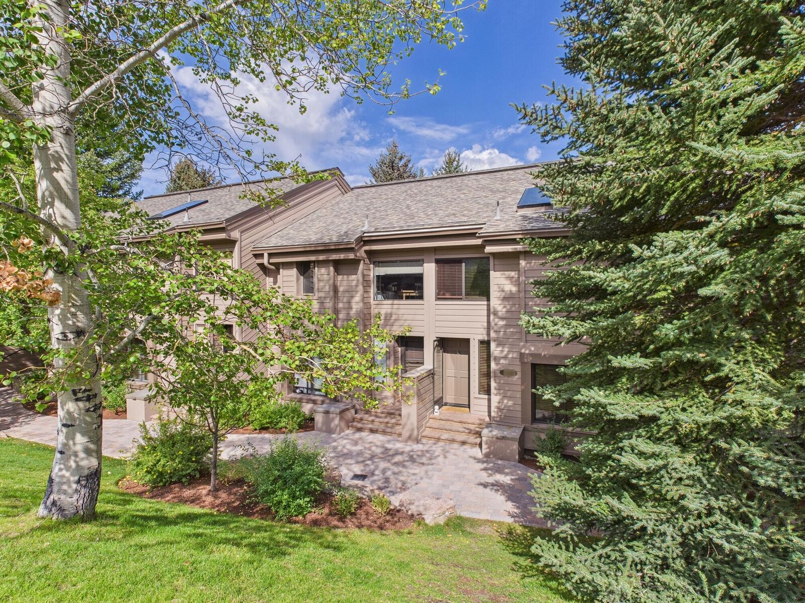 Property Photo:  1580 Snow Creek Condo Dr  ID 83353 