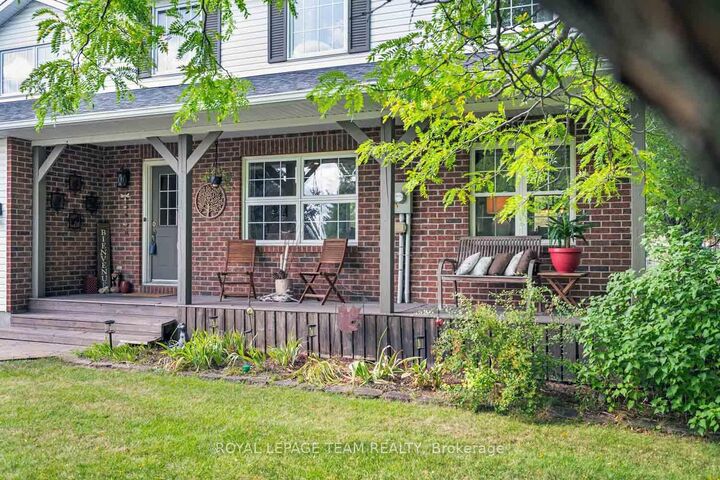 Property Photo:  1271 Collier Crescent  ON K4P 1C1 