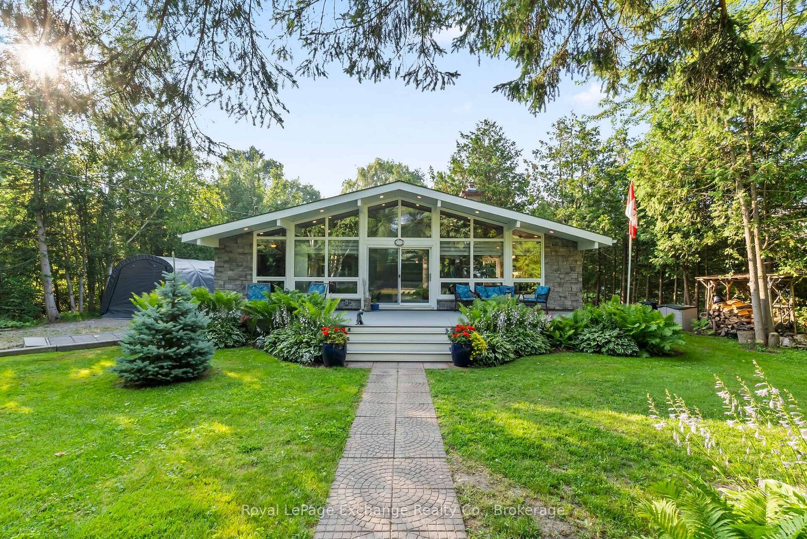 Property Photo:  10 Jarrell Lane  ON N2Z 2X8 