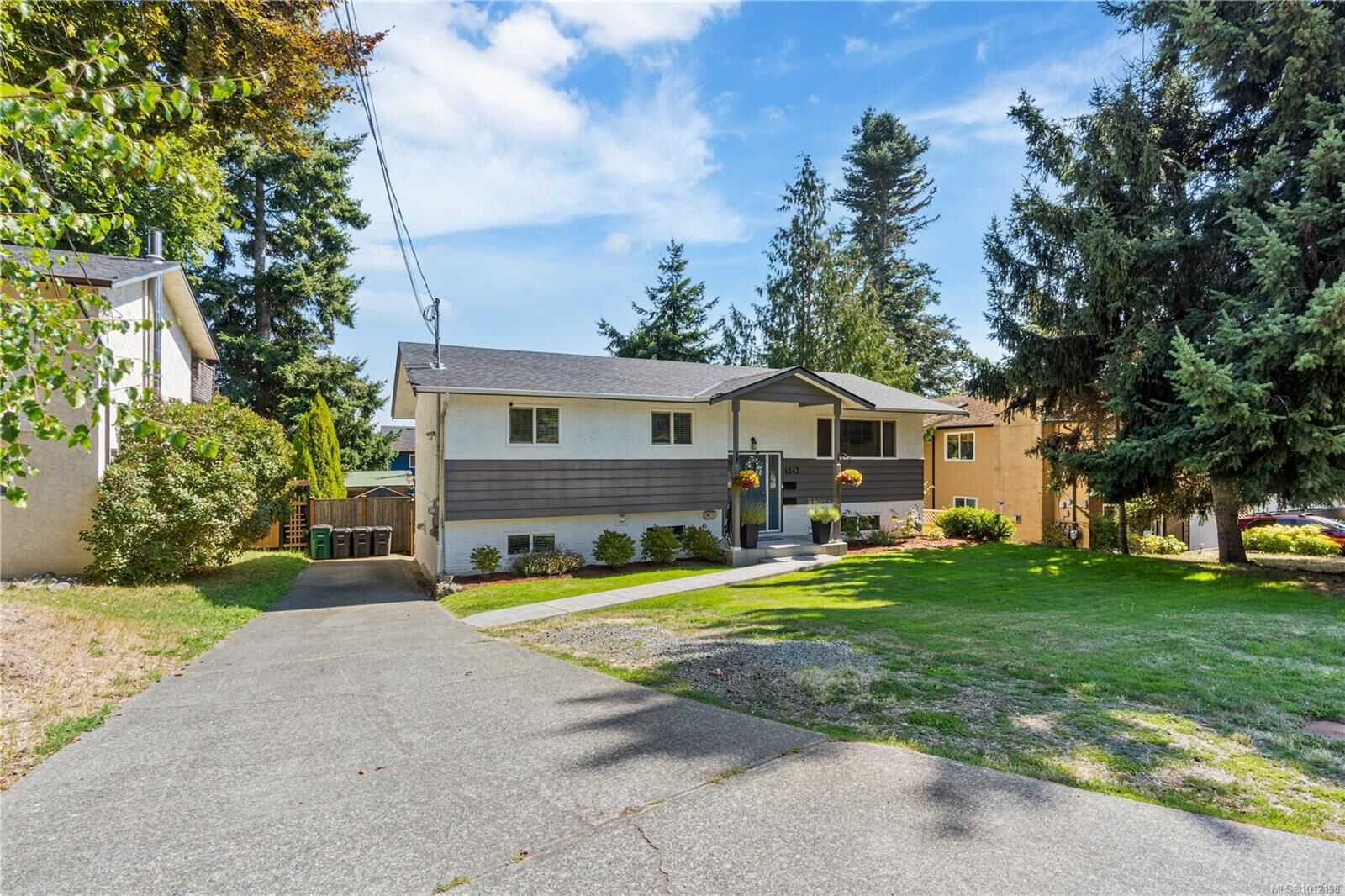 Property Photo:  4343 Cedar Hill Rd  BC V8N 5L8 