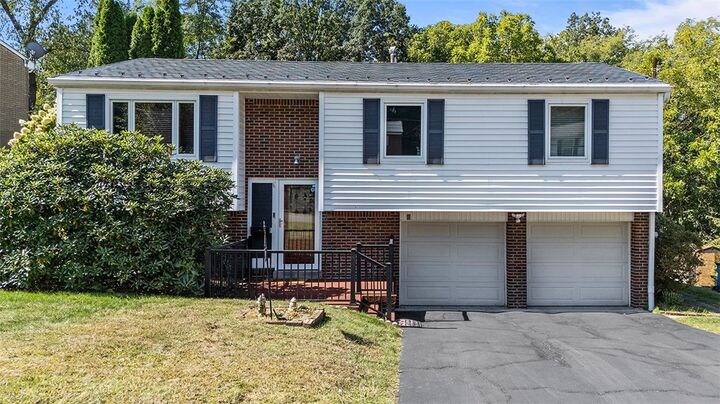 Property Photo:  227 Yosemite Dr  PA 15235 