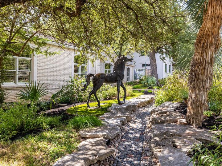 Property Photo:  7111 Sungate Drive  TX 78731 