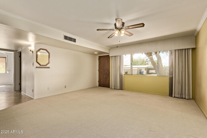 Property Photo:  261 N Hunt Drive E  AZ 85203 