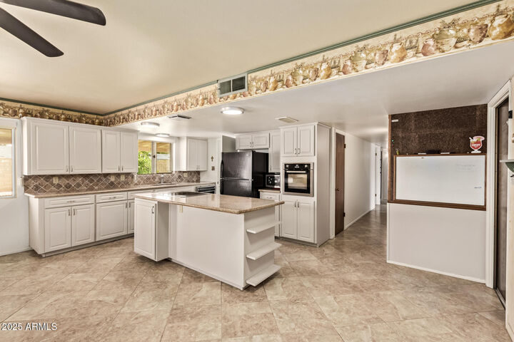 Property Photo:  261 N Hunt Drive E  AZ 85203 