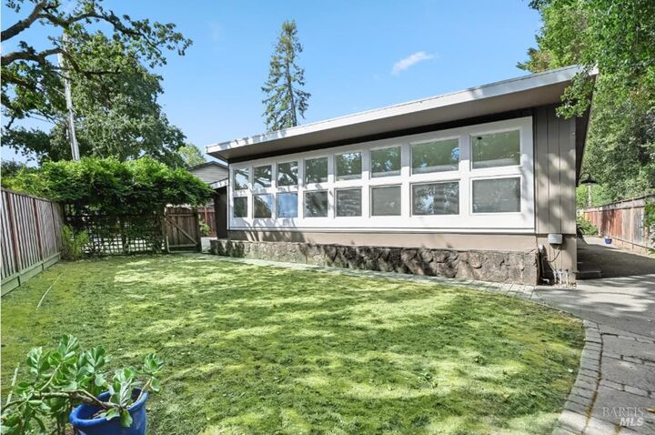 Property Photo:  239 Valparaiso Avenue  CA 94931 