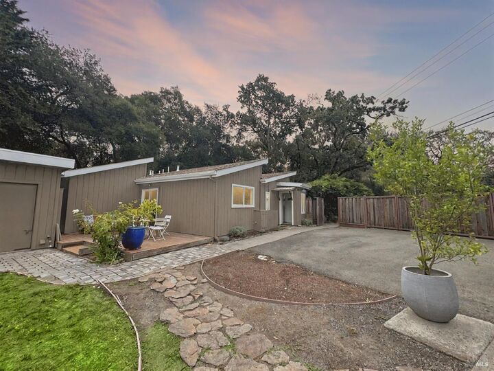 Property Photo:  239 Valparaiso Avenue  CA 94931 