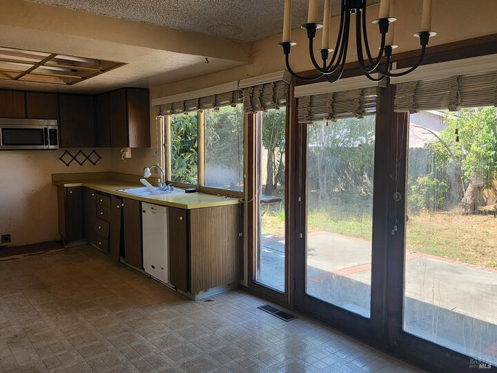 Property Photo: 2053 Vista Lane CA 94954
