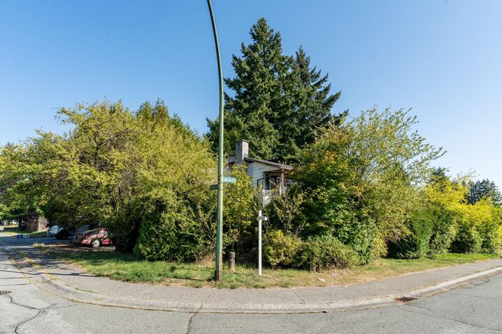 Property Photo: 7946 116A Street BC V4C 5Y4