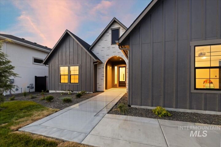 Property Photo:  7168 E Chicken Hawk Loop  ID 83686 