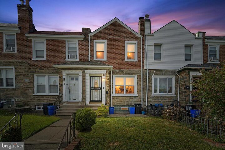 1827 E Pastorius Street  Philadelphia PA 19138 photo