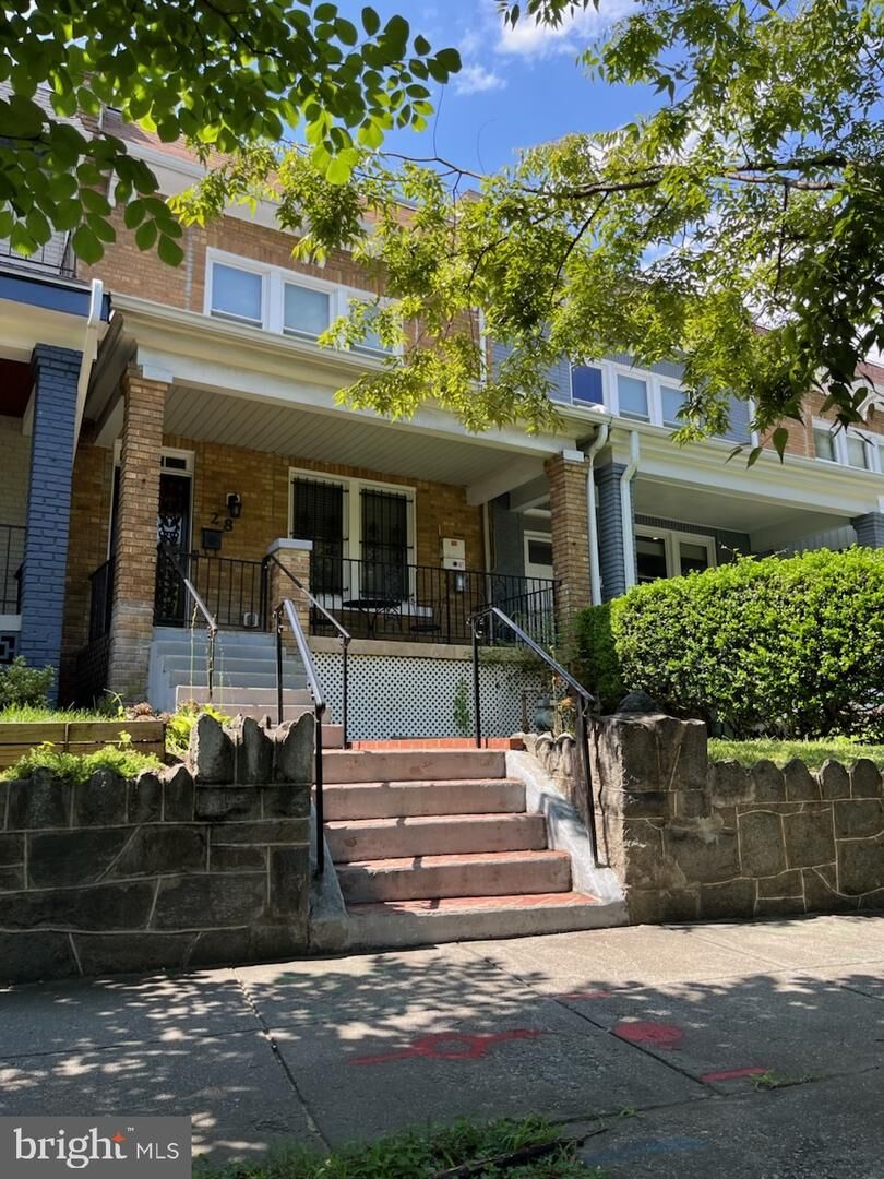 Property Photo:  28 Sherman Circle NW  DC 20011 