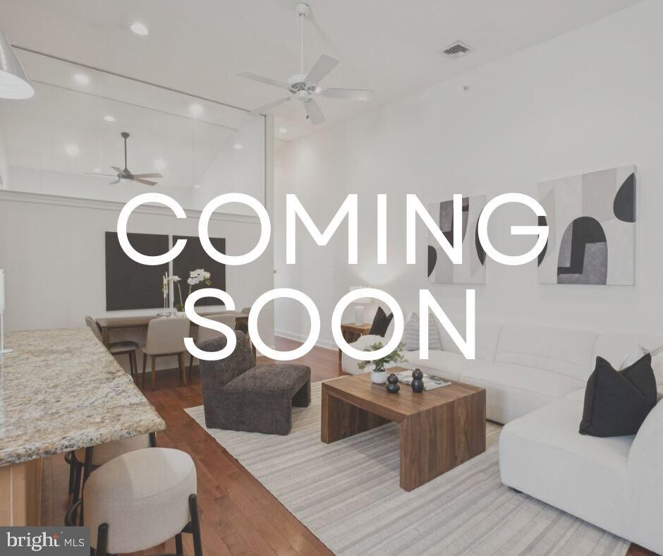 Property Photo:  6 S Strawberry Street 10 16  PA 19106 