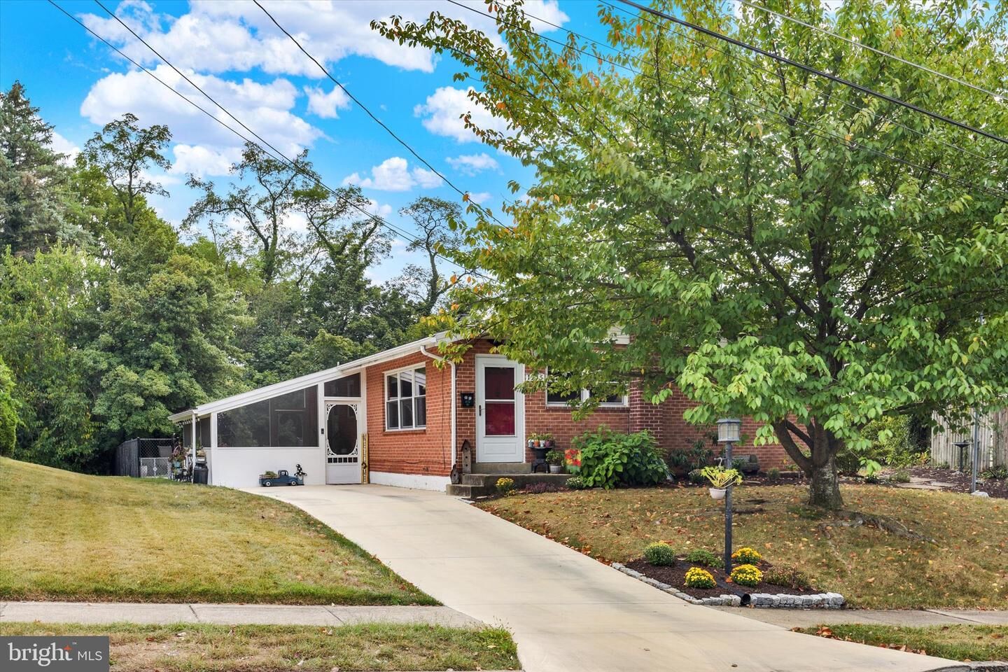 Property Photo:  1915 Logan Street  PA 17011 