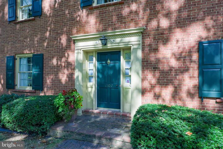 Property Photo:  1107 W Main Street  PA 17522 