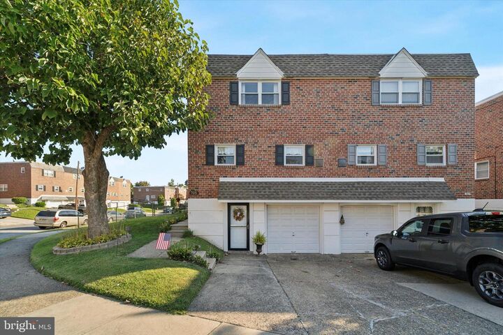 705 Arnold Street  Philadelphia PA 19111 photo