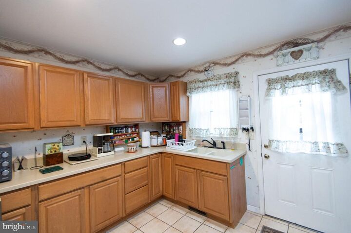 Property Photo: 5751 Thompsontown MD 21631